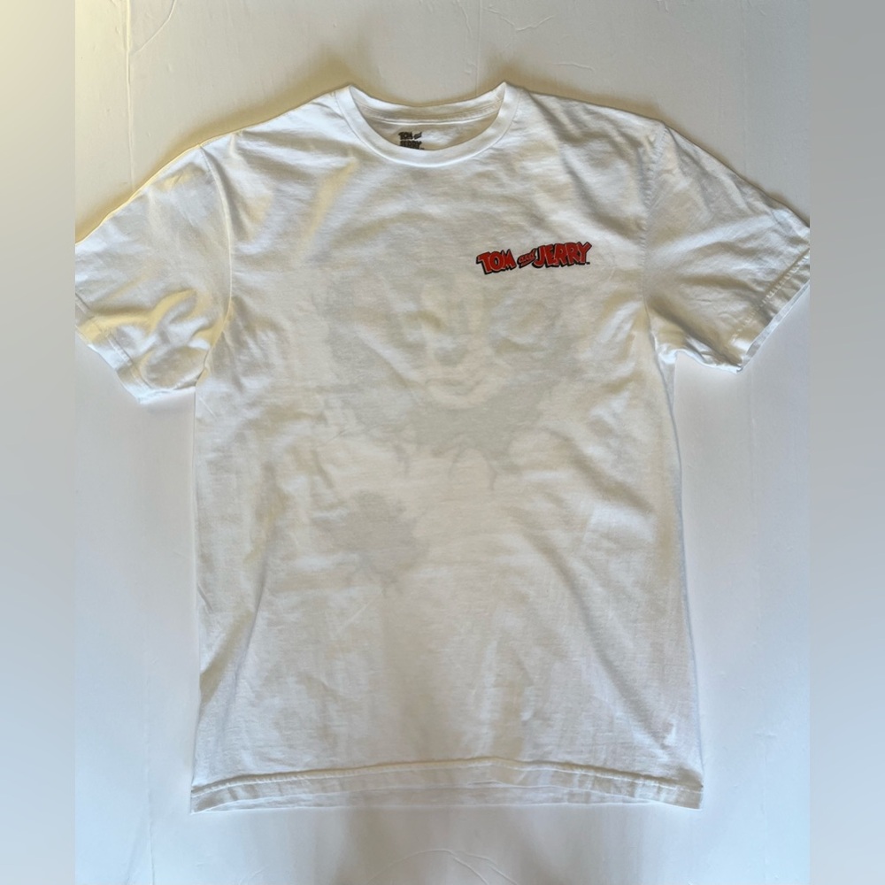 Tom And Jerry T-Shirt Adults Unisex Size M White Short Sleeve Crew Neck Cotton.‎